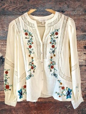 Jennifer & Grace Embroidered Cream Women's Top Size Medium